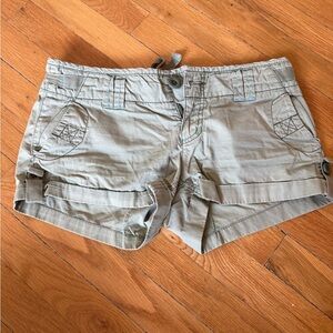 American Eagle Outfitters Light Olive Cargo Roll-Cuff Shorts